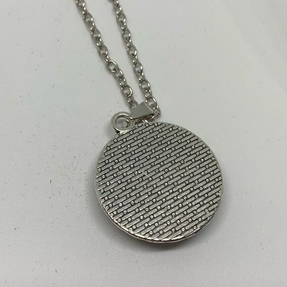 (U1) Browning Buck Necklace - Picture 4 of 5